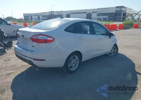 2017 Ford Fiesta Se z USA, uszkodzony, nr VIN 3FADP4BJ1HM117207